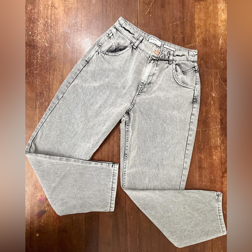 Bershka Acid Wash Mom Jeans - Size 6